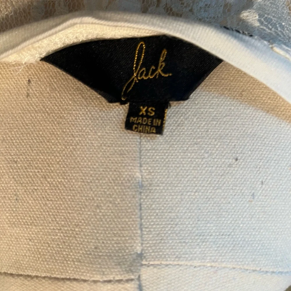 Jack by BB Dakota White Lace Sleeve Blouse - Picture 4 of 4
